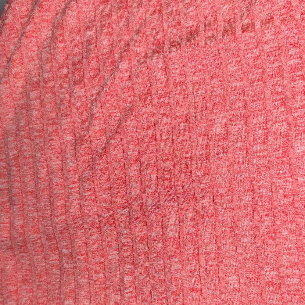 Pink Racerback Crop Top - Picture 4 of 4